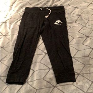 nike capri sweatpants